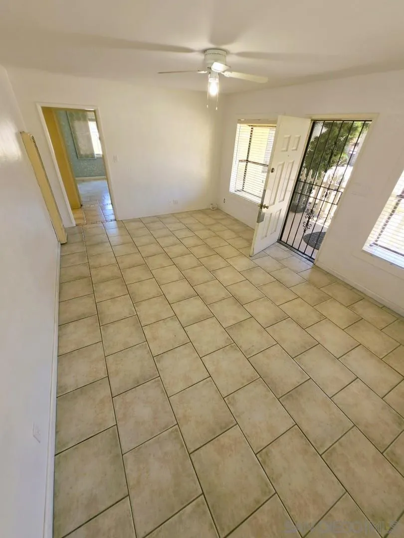 https://cdn.realtyfeed.com/cdn/127/250036980/39f938a3f7d92cd49a2deb03ef596fef.webp
