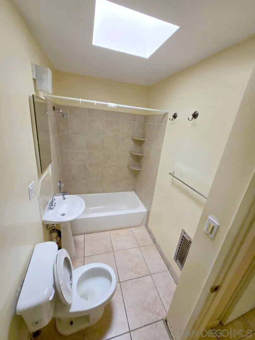 https://cdn.realtyfeed.com/cdn/127/250036980/4f7f39fd42ecd6c178e6778296af0bf6.webp
