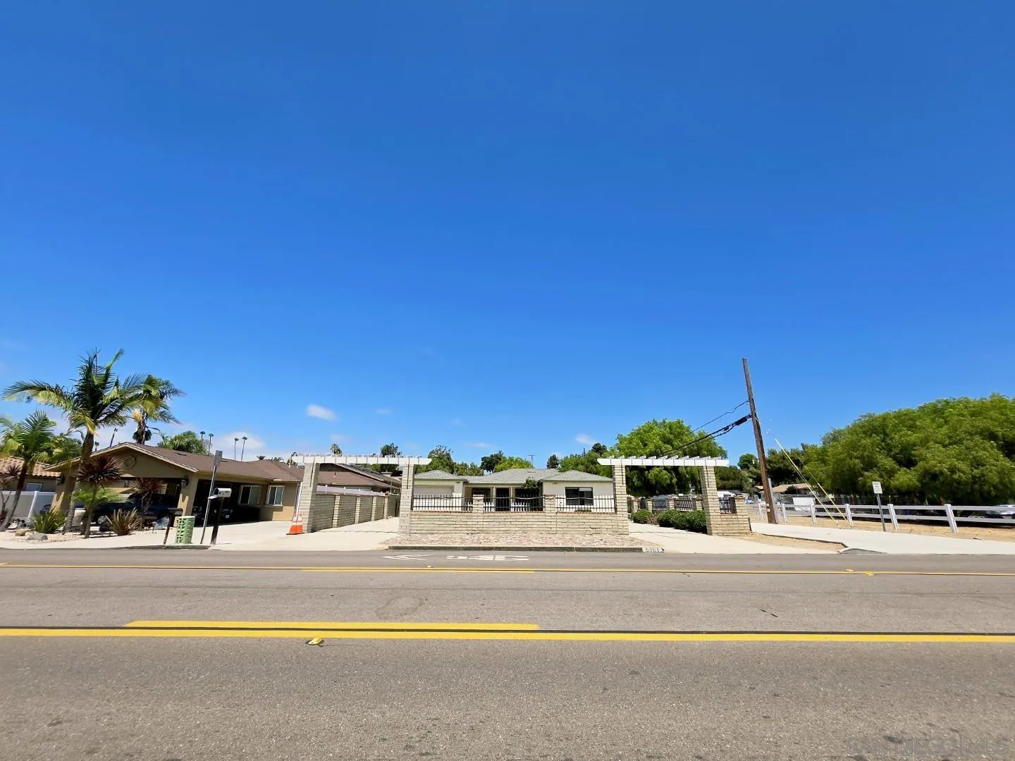 https://cdn.realtyfeed.com/cdn/127/250036980/a6920d02b63313d78604a7cd1c3148fa.webp