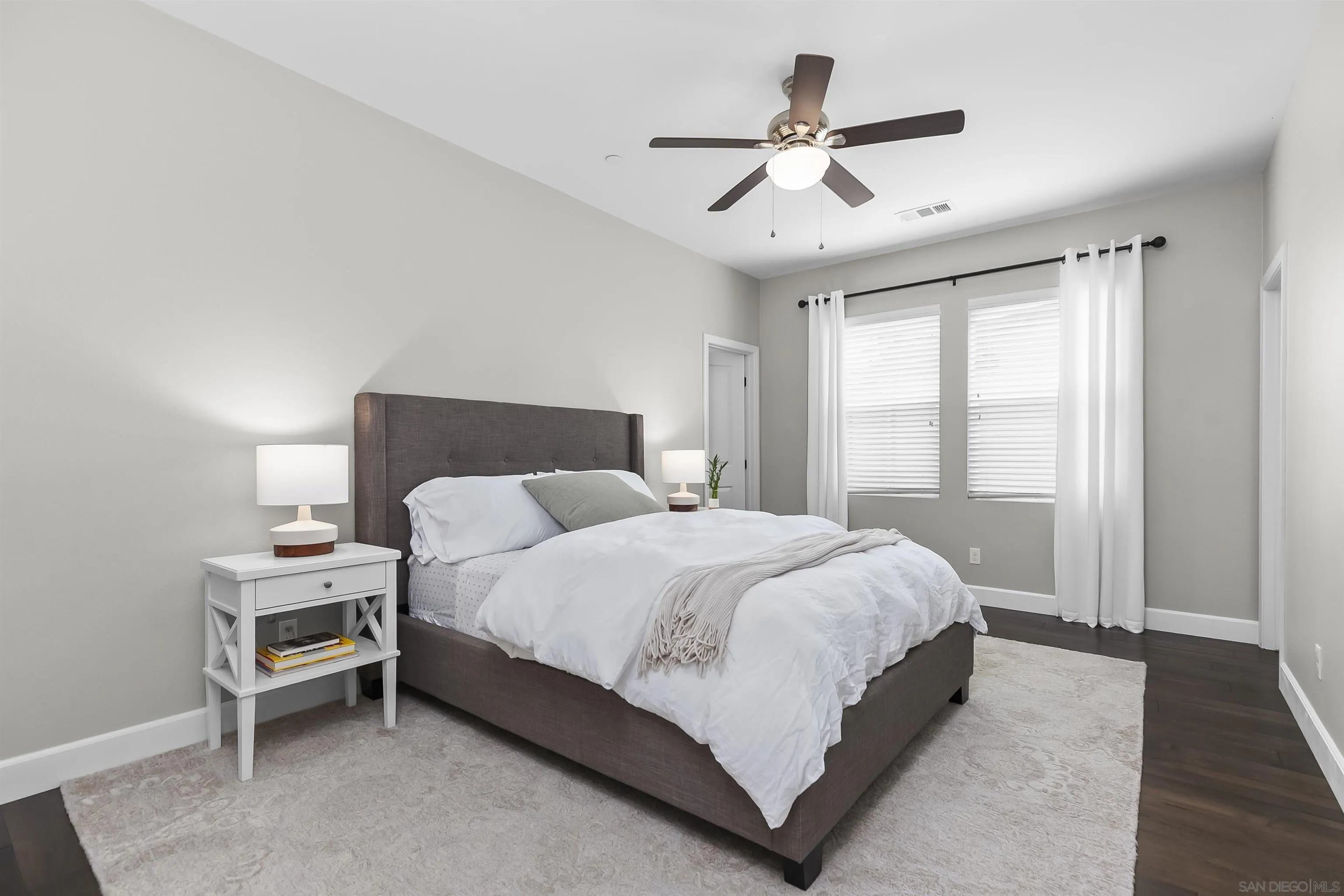 https://cdn.realtyfeed.com/cdn/127/250036982/5fa8123d69ea7fe87ab60ff47b8bbd1f.webp