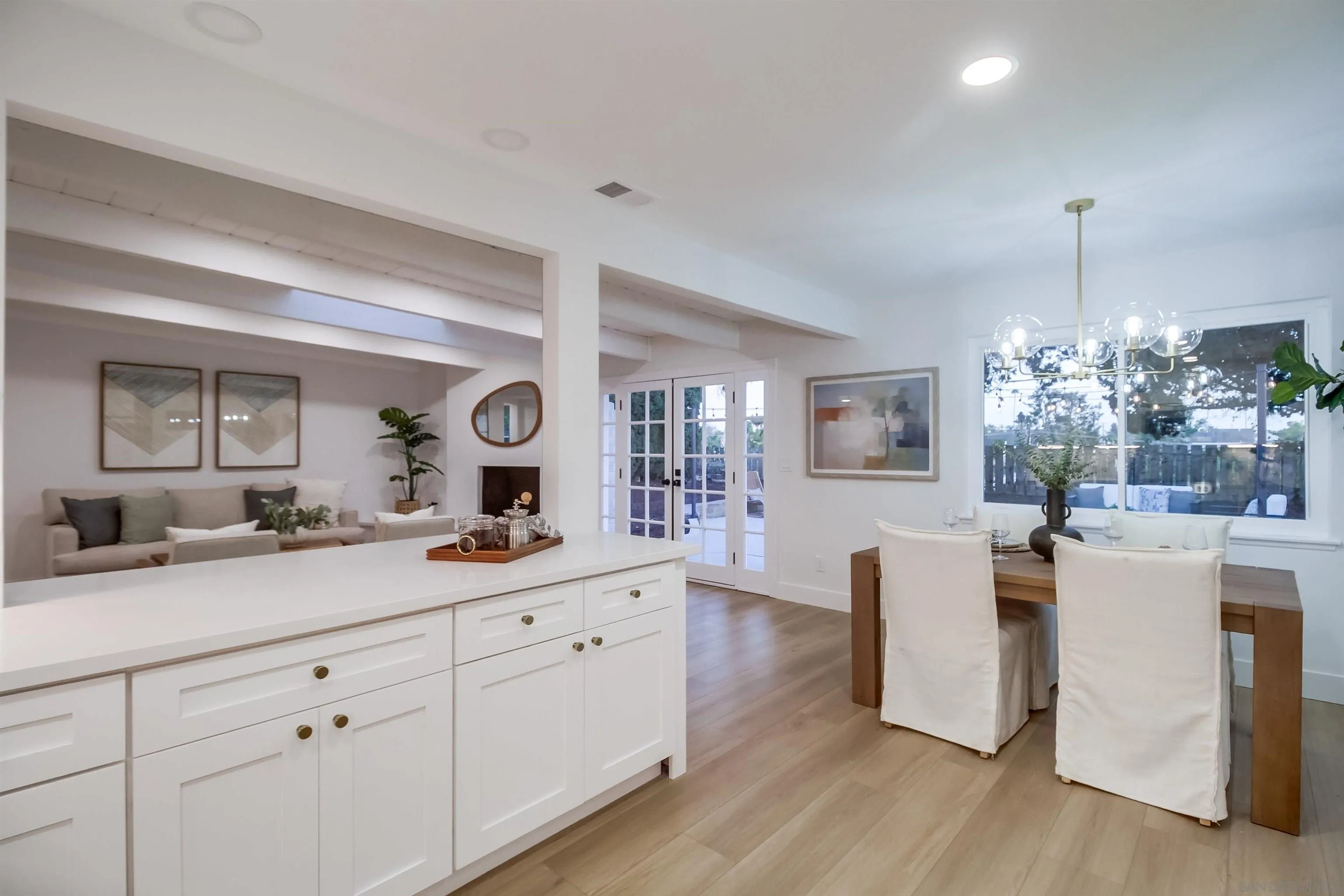 https://cdn.realtyfeed.com/cdn/127/250036983/b1a8005bbd2ee04d26c25b1e6a602cc3.webp