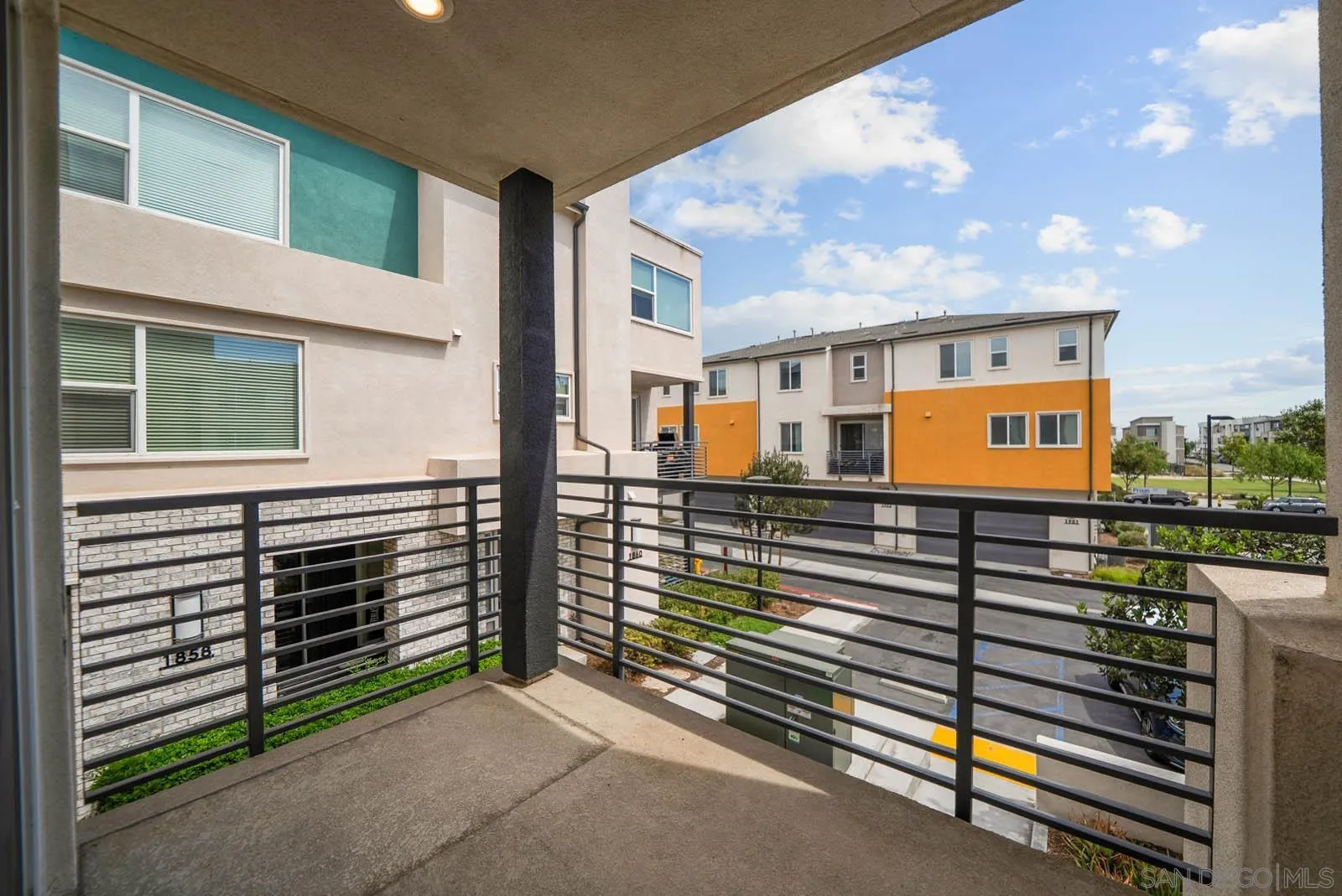 https://cdn.realtyfeed.com/cdn/127/250036986/21abb649e88bc8e6ef496786aedb0dd0.webp