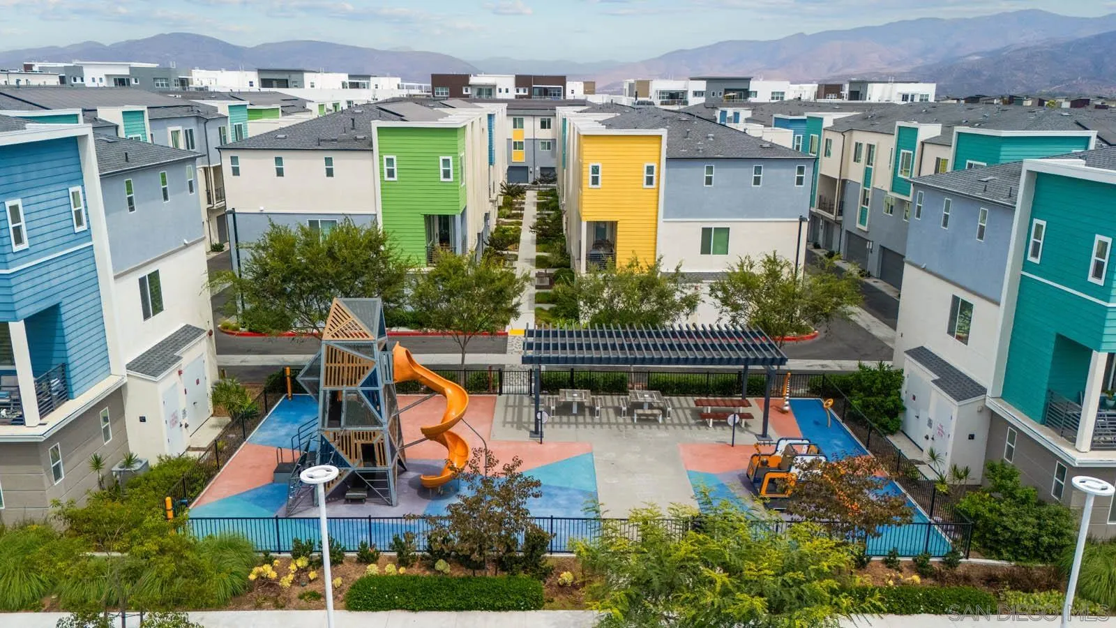 https://cdn.realtyfeed.com/cdn/127/250036986/ae65c8bff0e446d13fd3aea3bf70d8e6.webp