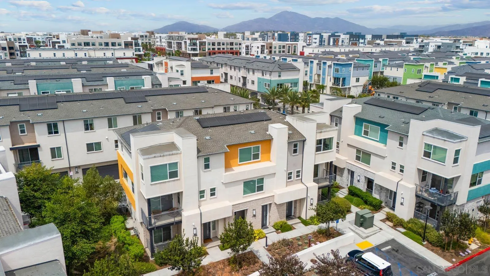 https://cdn.realtyfeed.com/cdn/127/250036986/e309f9ef70ea5d3c2cdba71ebbbcdc78.webp