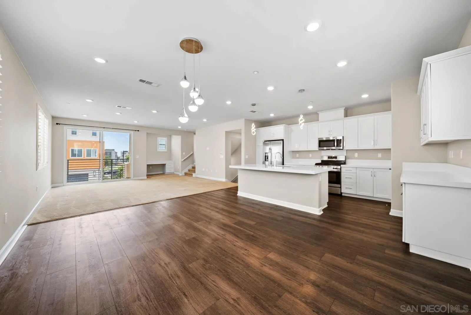 https://cdn.realtyfeed.com/cdn/127/250036986/e42fa7a804ed81ceaa511d4de54304c7.webp