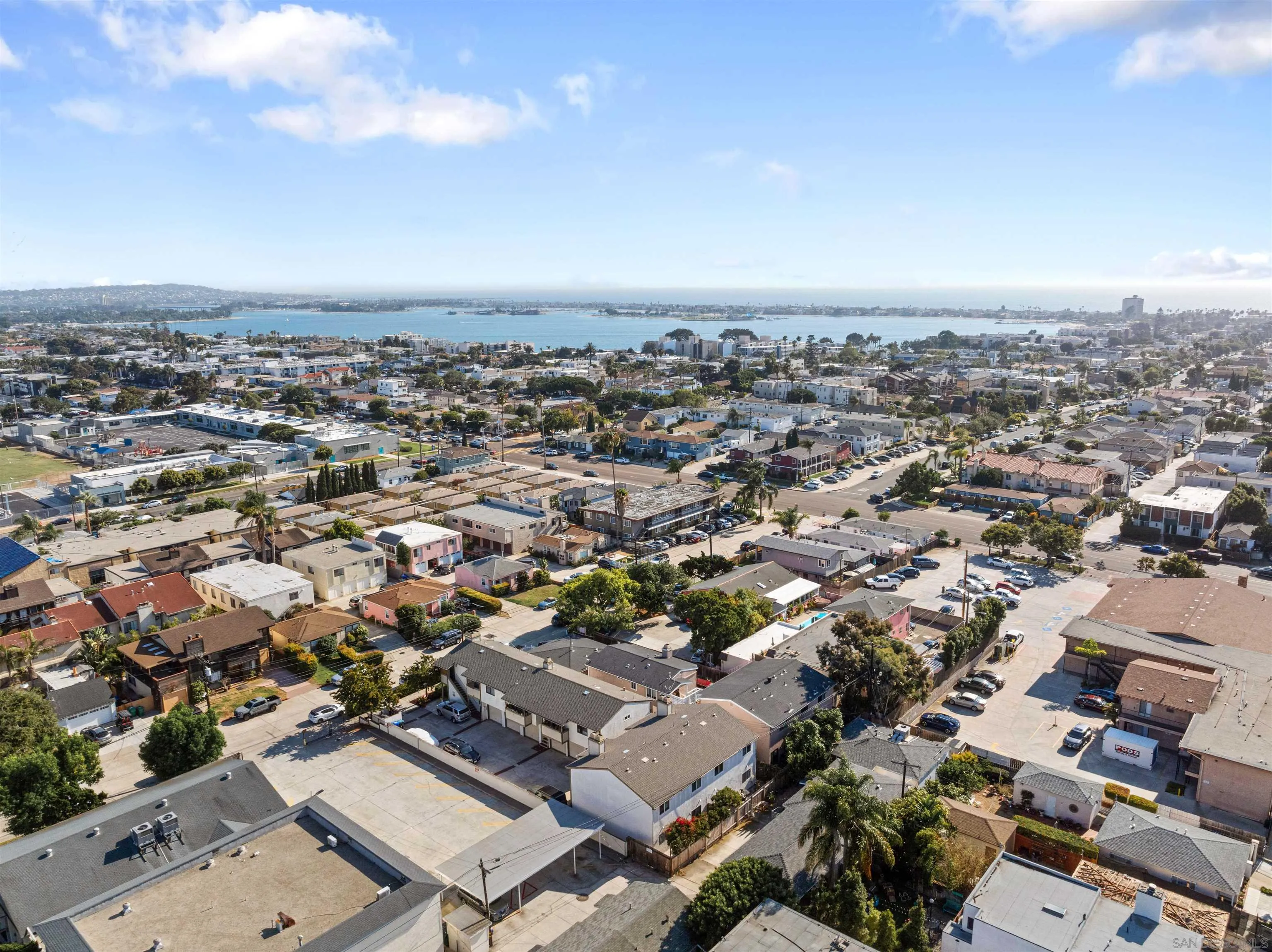 https://cdn.realtyfeed.com/cdn/127/250036987/68cd12d7abb1f39f44323e479c5cdf10.webp