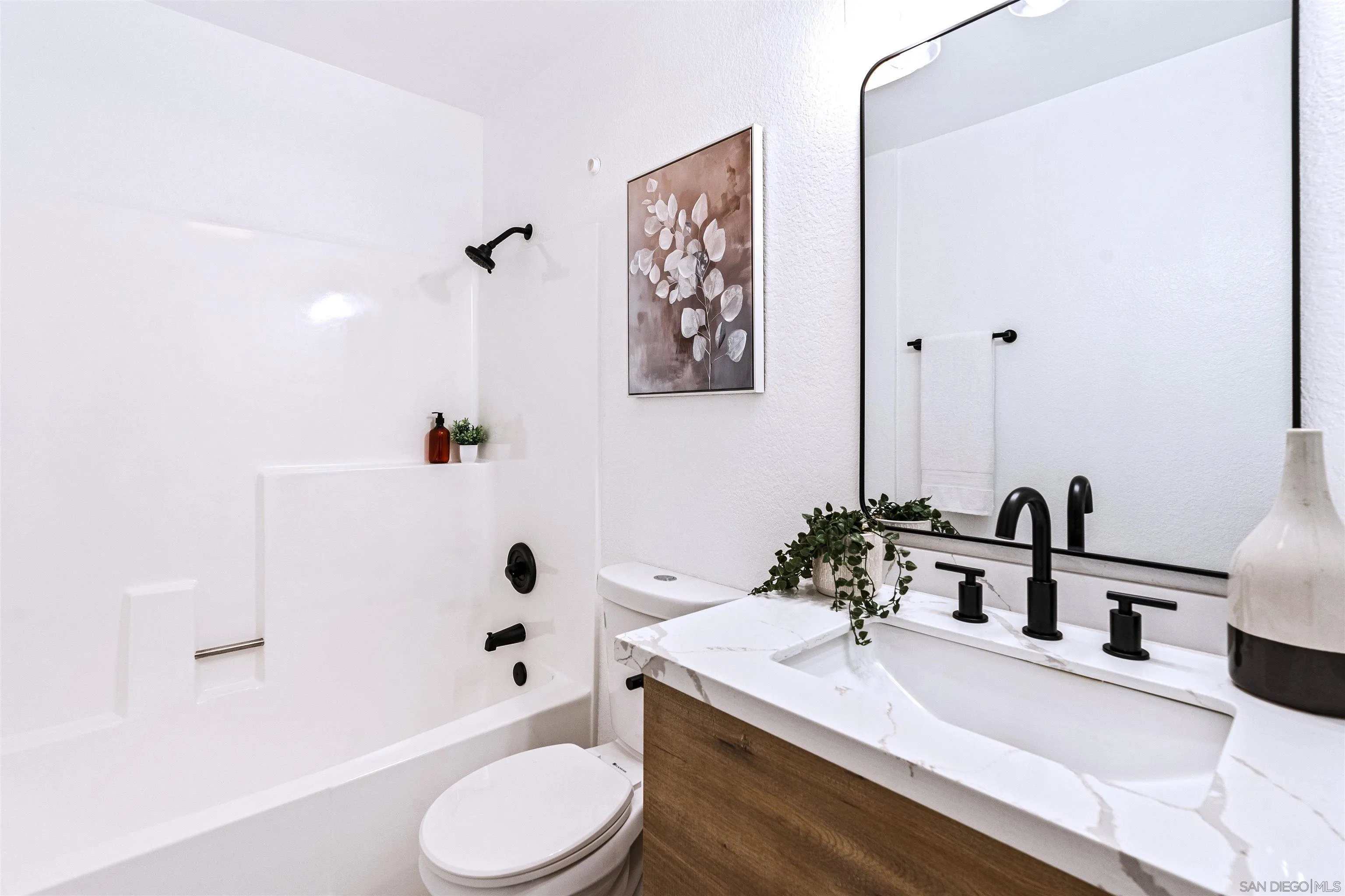 https://cdn.realtyfeed.com/cdn/127/250036987/c5e36566f6847f1b6e4b5601984de831.webp
