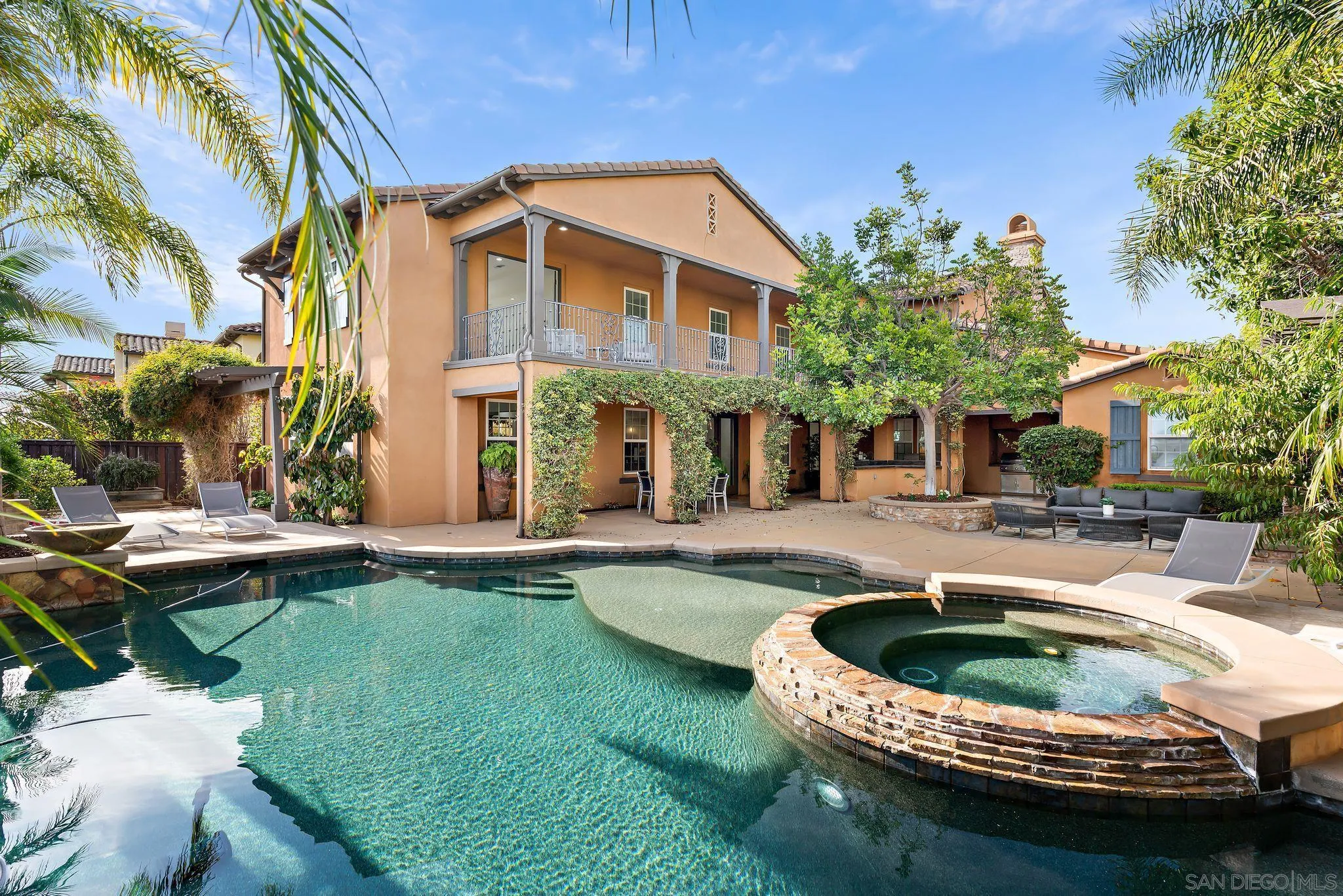 https://cdn.realtyfeed.com/cdn/127/250036988/1928531745c273917108cd23cbc9f964.webp