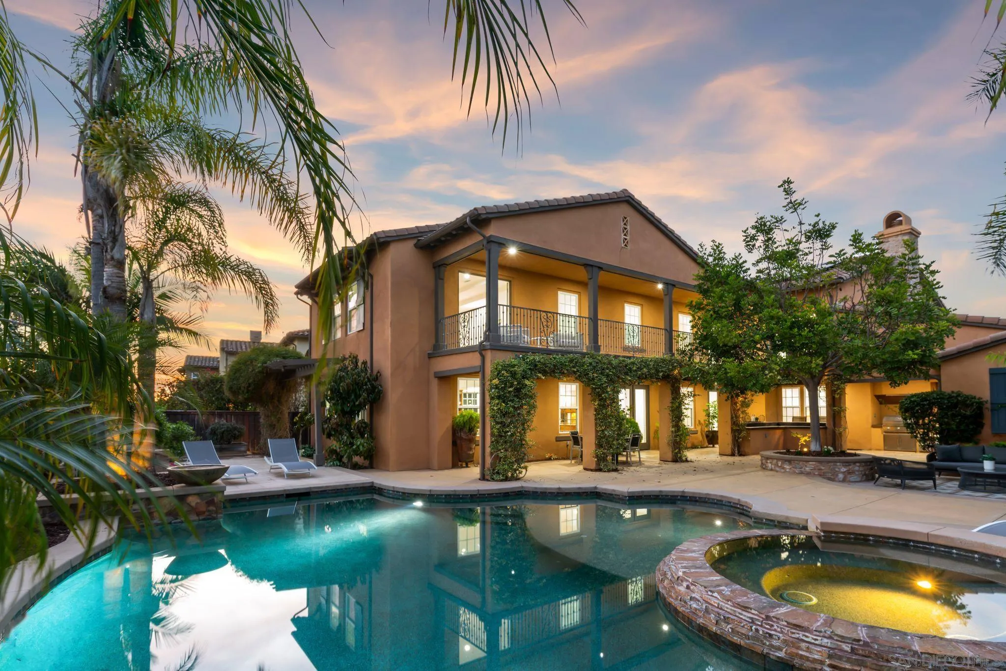 https://cdn.realtyfeed.com/cdn/127/250036988/79283b38130c818253daba1bdebeb4c4.webp
