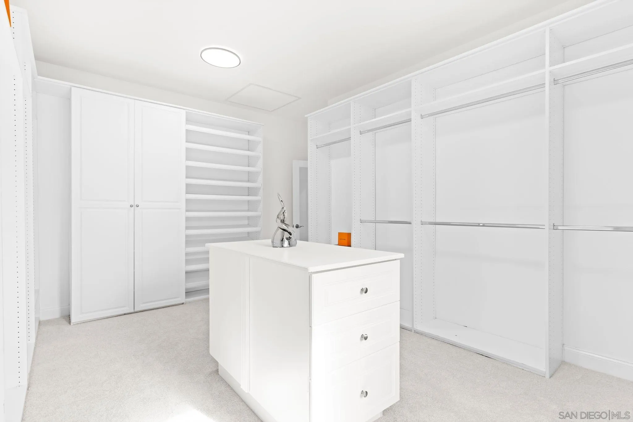 https://cdn.realtyfeed.com/cdn/127/250036988/c769d66d73f933517a9c7b87eb17379c.webp