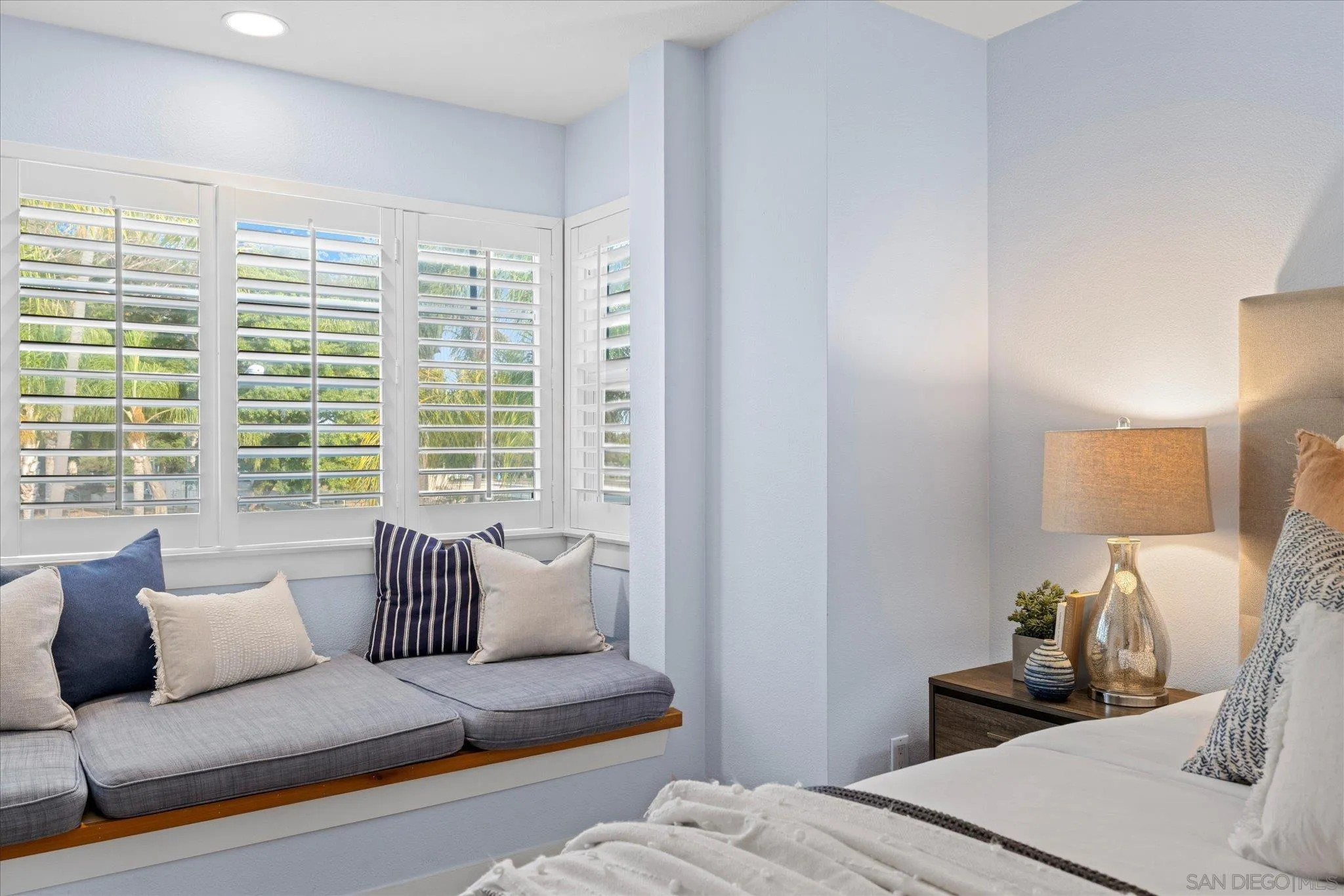 https://cdn.realtyfeed.com/cdn/127/250036989/24e49f5daf74aa46068daecd9c616f15.webp