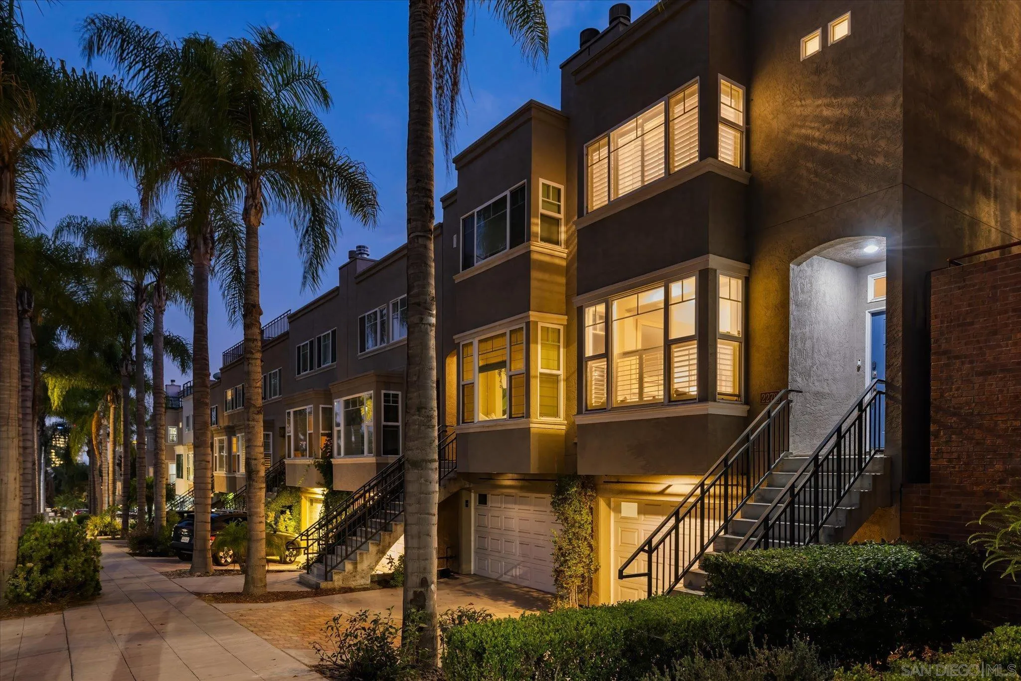 https://cdn.realtyfeed.com/cdn/127/250036989/43729d678de613b5ea4f0b97ca8b0d39.webp