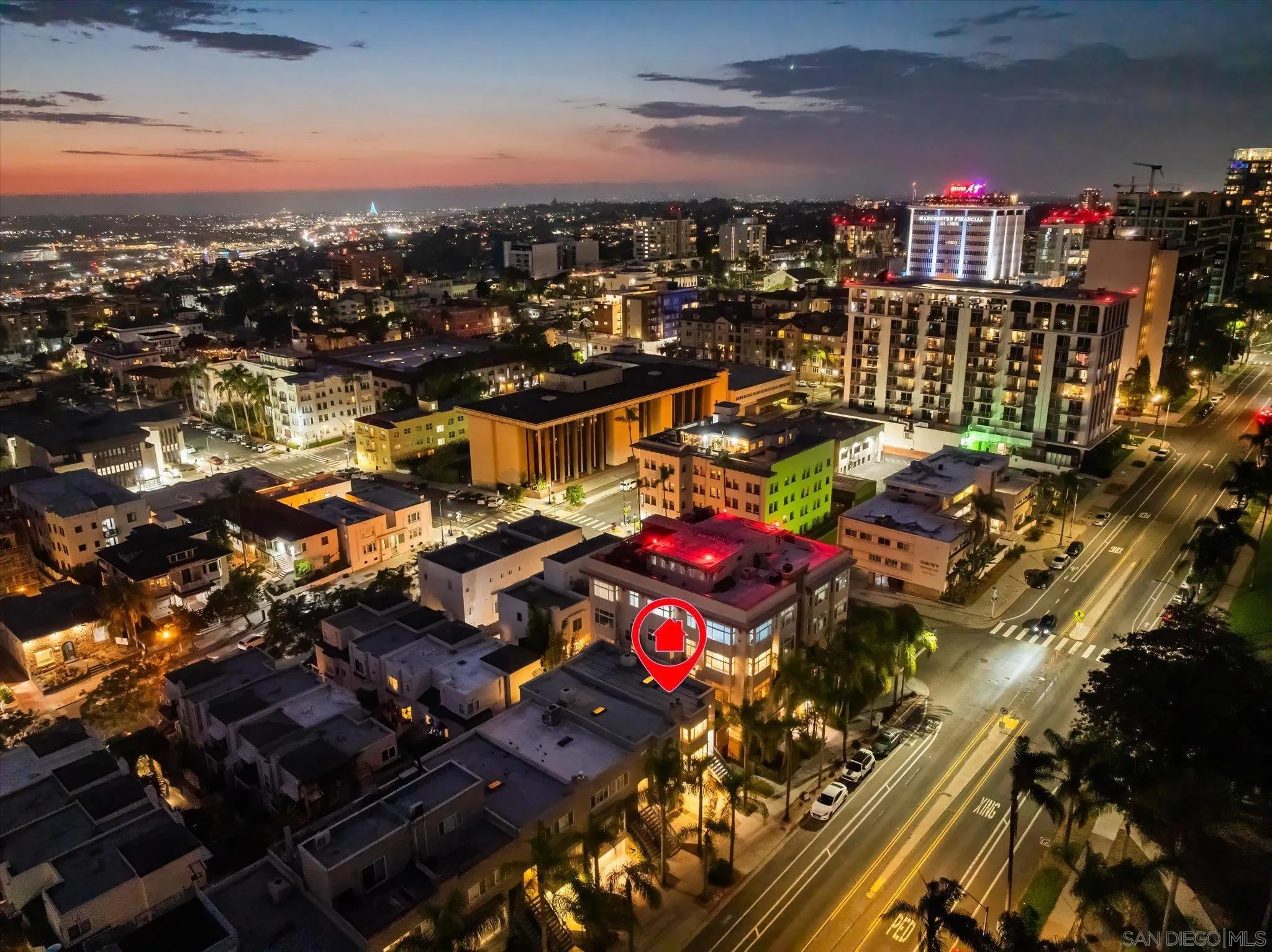 https://cdn.realtyfeed.com/cdn/127/250036989/d08be1c42e94bb20a510172a1fd34d69.webp
