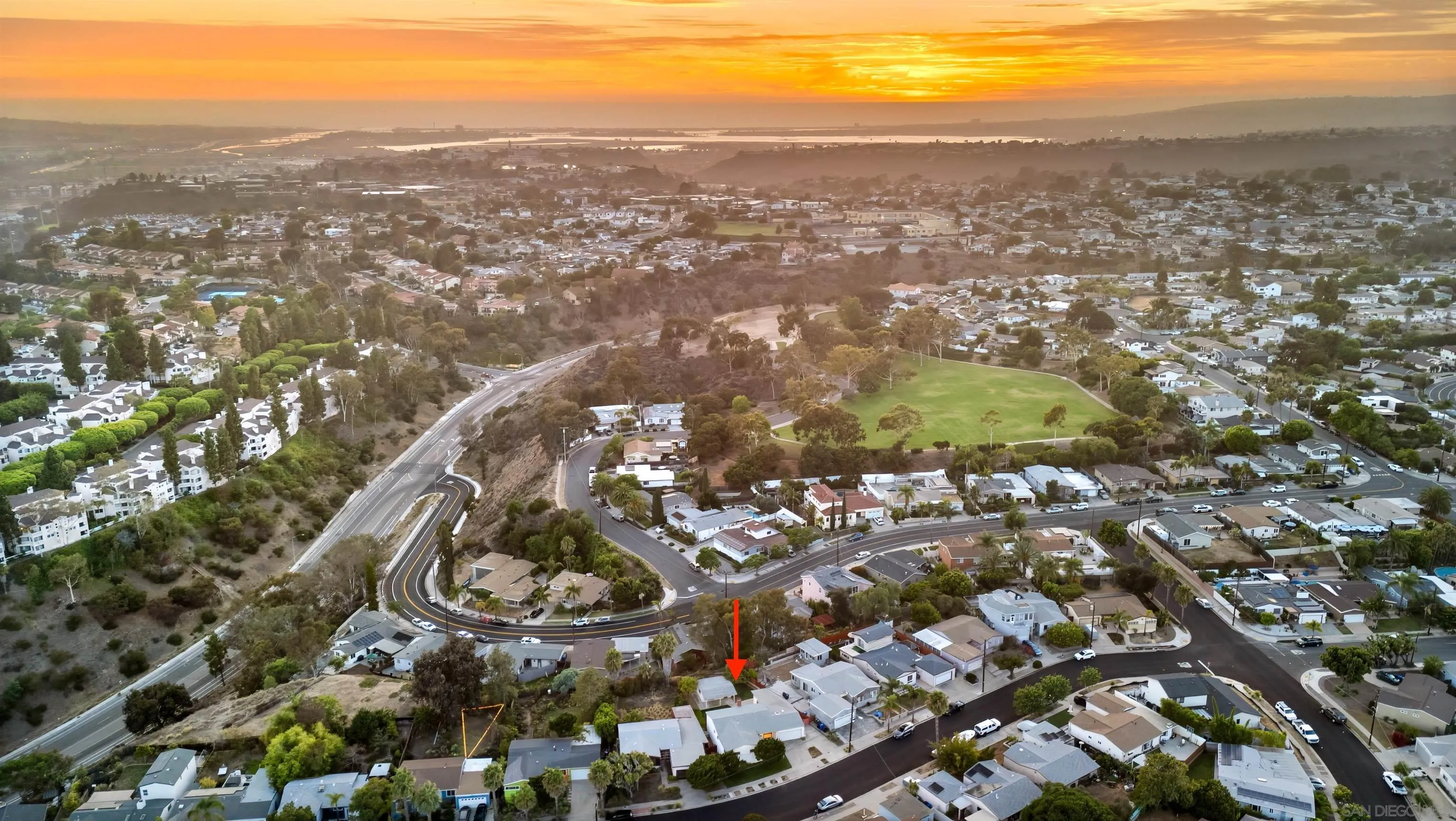https://cdn.realtyfeed.com/cdn/127/250036990/1785e65dc120f39331b0e02fd61761f6.webp