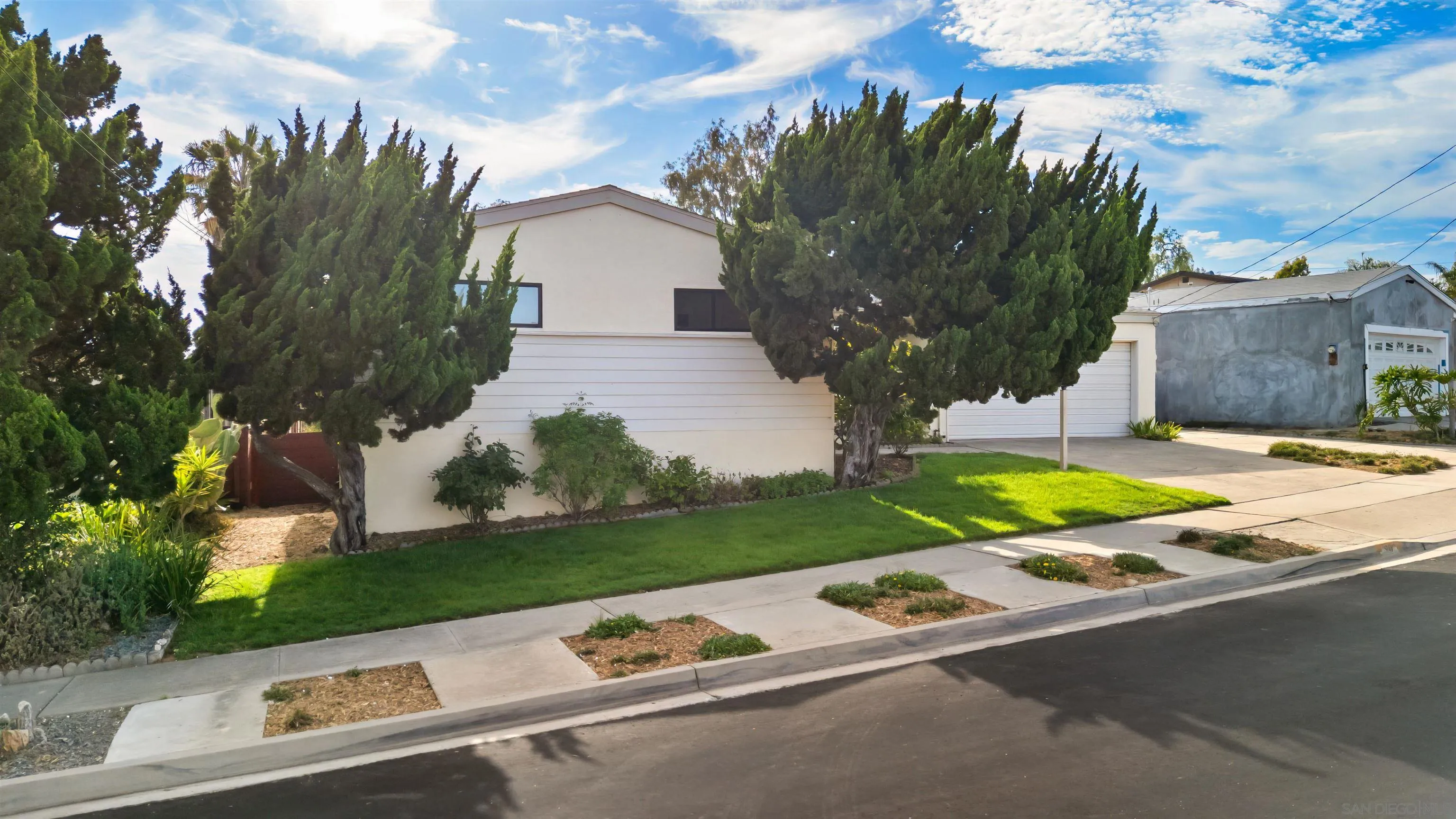 https://cdn.realtyfeed.com/cdn/127/250036990/36735f5a18233713348c52d58dd666b5.webp