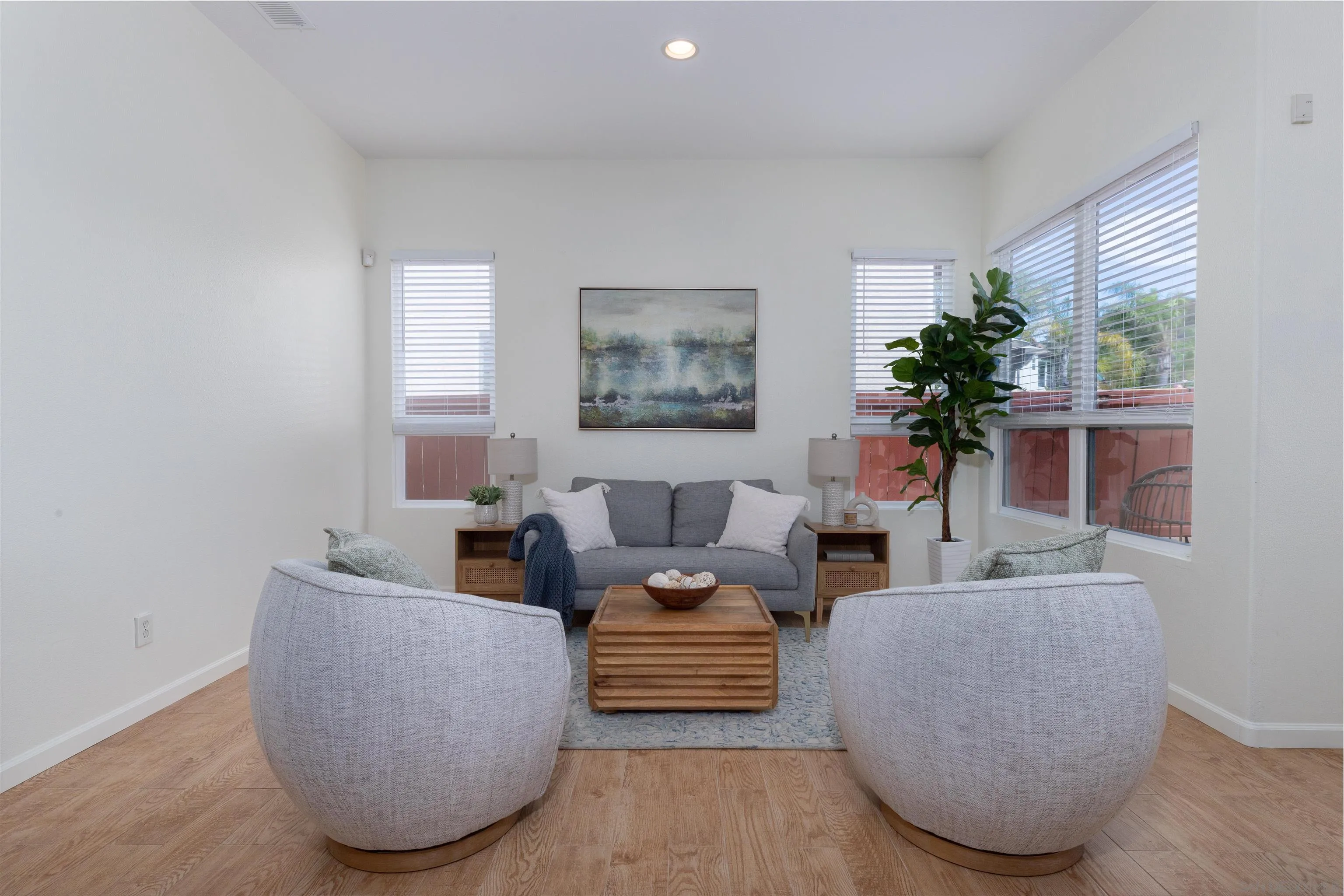 https://cdn.realtyfeed.com/cdn/127/250036992/3f47f31a3a72d00f0ce3e001d0360ac8.webp