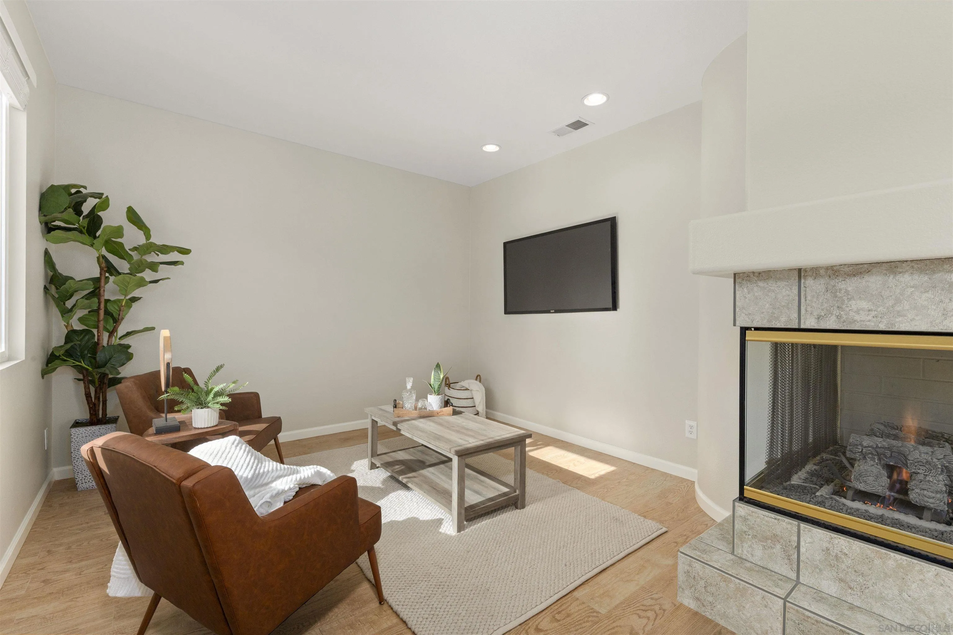 https://cdn.realtyfeed.com/cdn/127/250036992/a69aed8fa67cadee8a8f54d6790c8873.webp