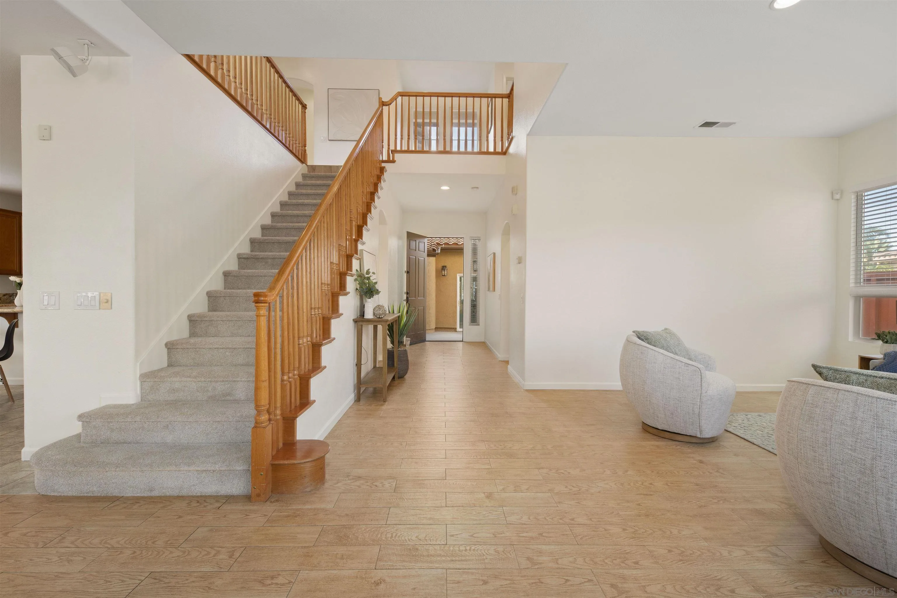 https://cdn.realtyfeed.com/cdn/127/250036992/a6f2a81cc0476923f4d4490359b8adb3.webp