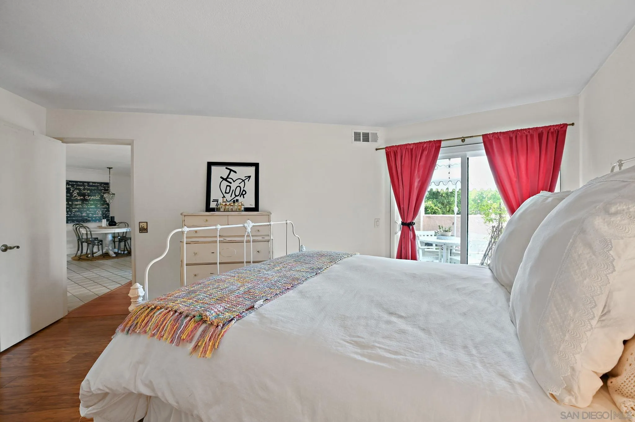 https://cdn.realtyfeed.com/cdn/127/250036994/529d4852211b7a7a799be8c6ab52e359.webp