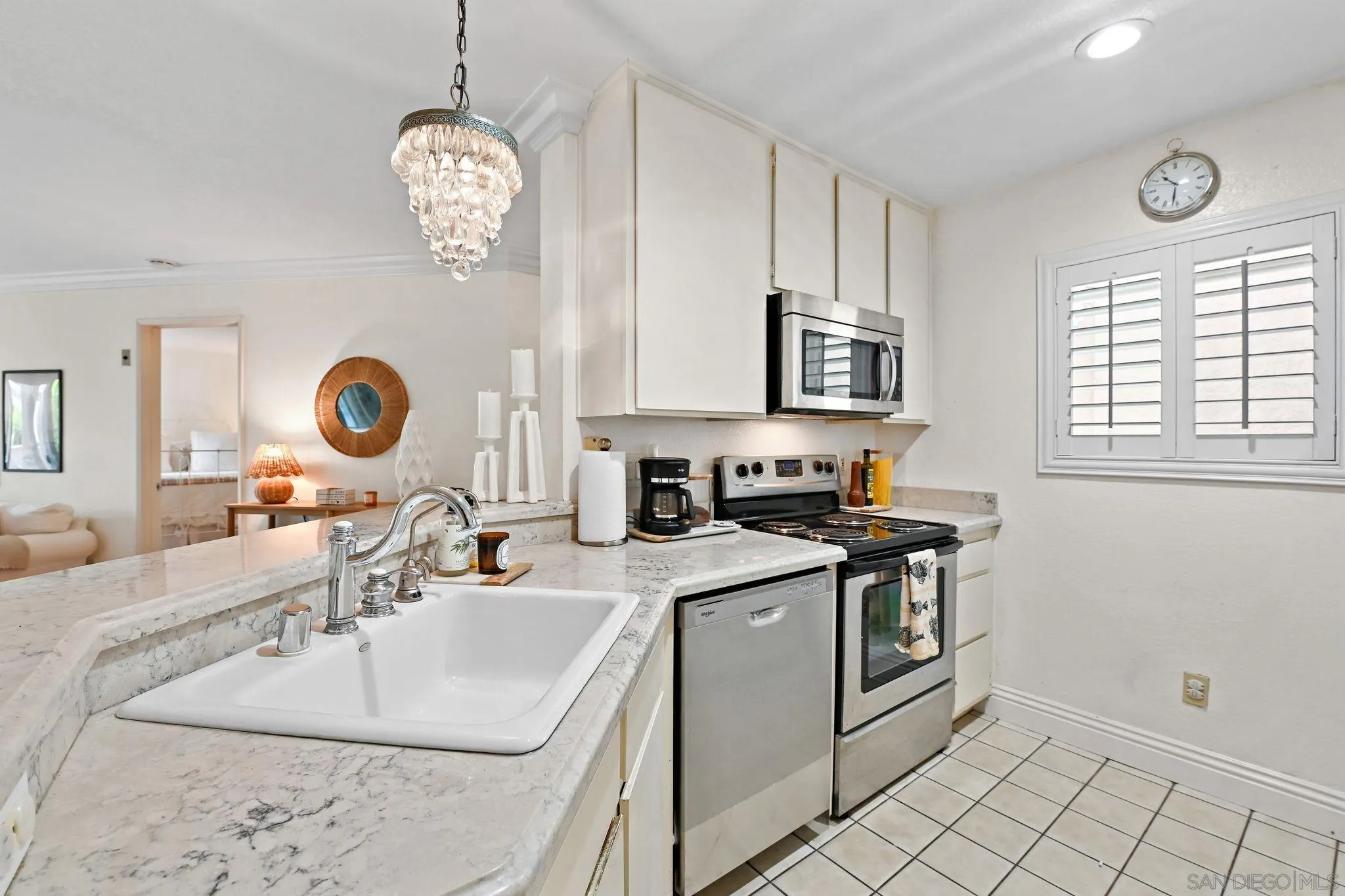 https://cdn.realtyfeed.com/cdn/127/250036994/66465e2ff59622622d8aa794418df0bd.webp