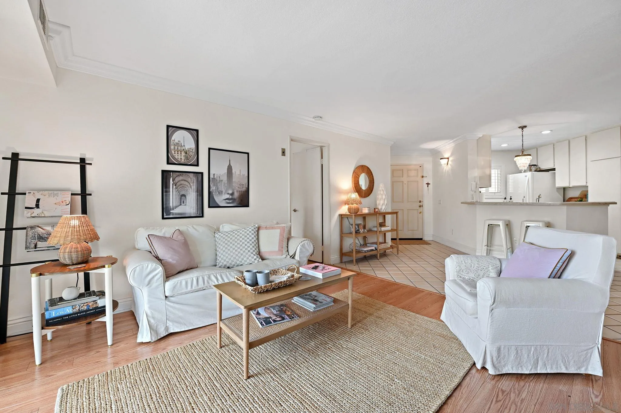https://cdn.realtyfeed.com/cdn/127/250036994/6dfac83ce8a79f77d550fab6a5b88ed8.webp
