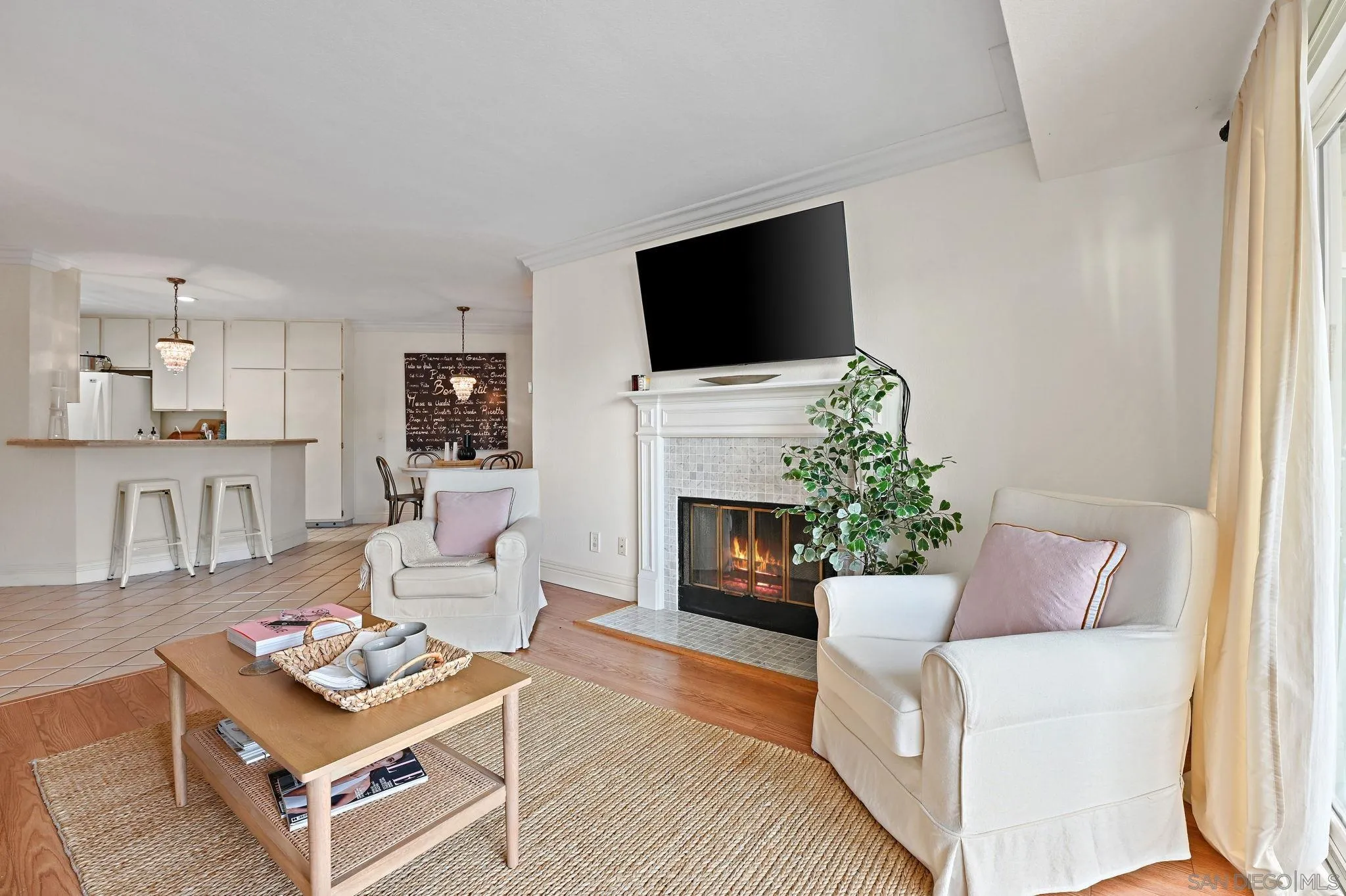 https://cdn.realtyfeed.com/cdn/127/250036994/769de081e4b2a6b9075e207ca800e35a.webp