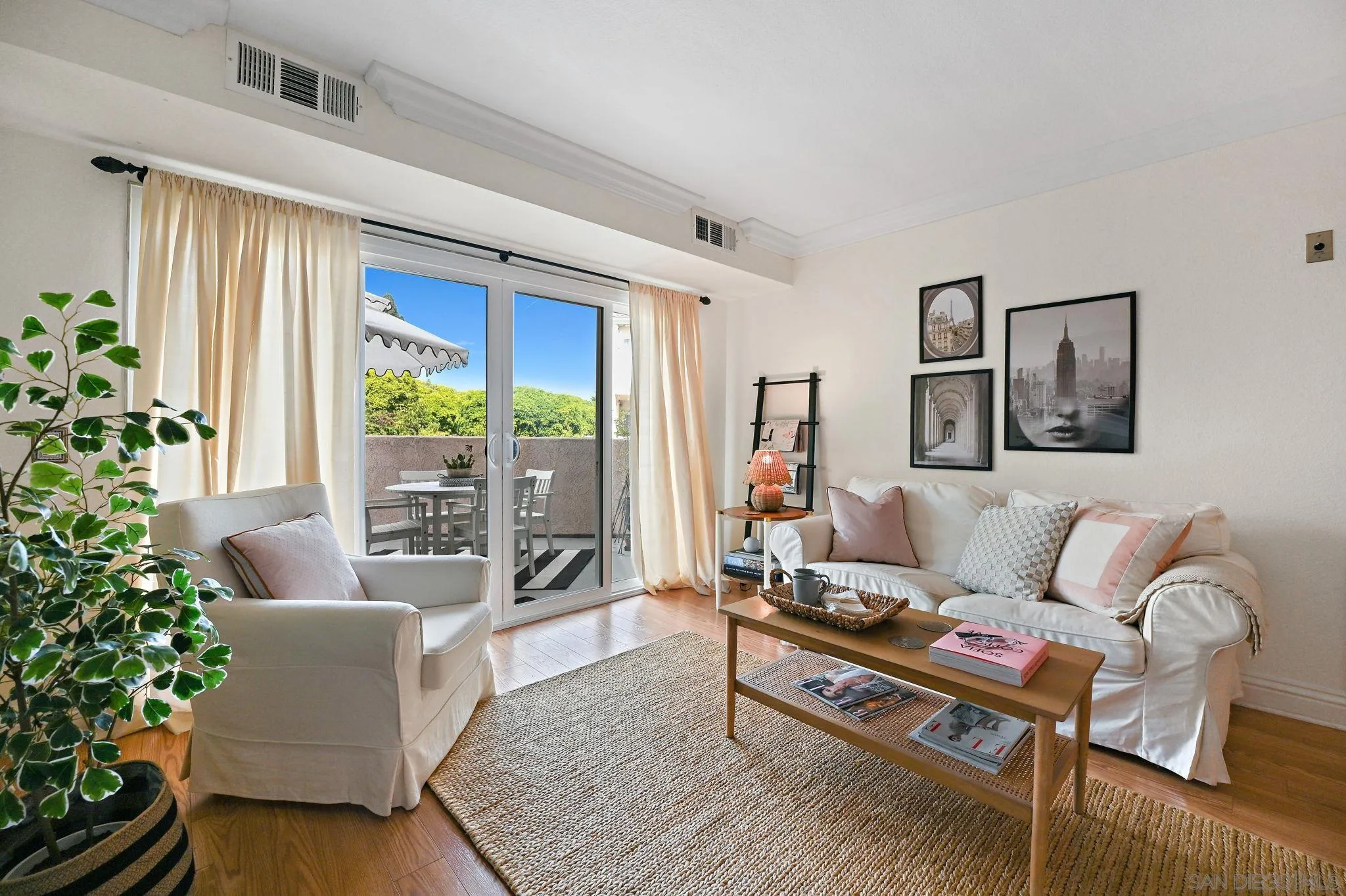 https://cdn.realtyfeed.com/cdn/127/250036994/a3ec2898d038005e65db732f1a91688a.webp
