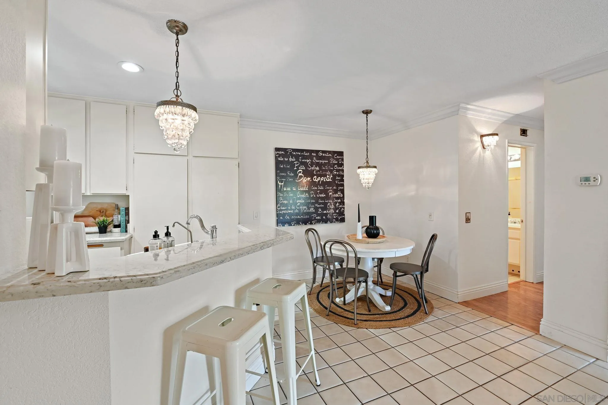 https://cdn.realtyfeed.com/cdn/127/250036994/eb5bb4df753a2346559cfdae16610c6d.webp