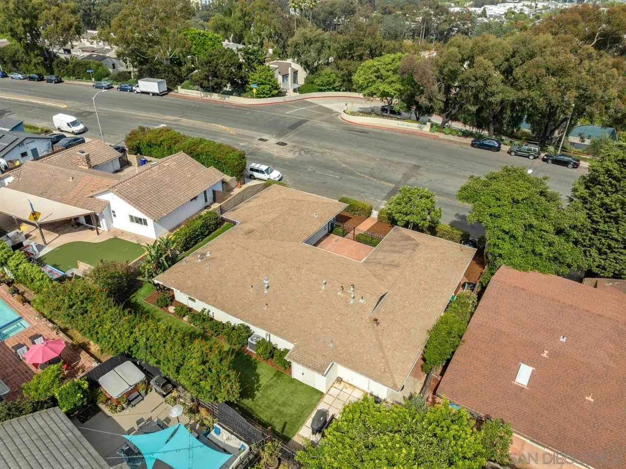 https://cdn.realtyfeed.com/cdn/127/250036996/19bddeae16b4591f7278a80b92123b8f.webp