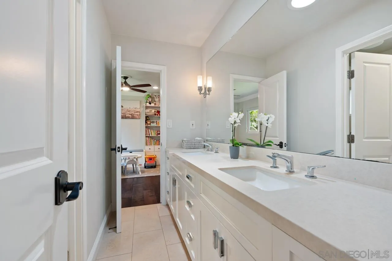 https://cdn.realtyfeed.com/cdn/127/250036996/40bbcd34b42a693892e717d2741c344a.webp