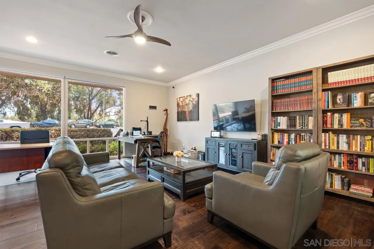 https://cdn.realtyfeed.com/cdn/127/250036996/4a2df9786952462608fdde51a70e4e9d.webp
