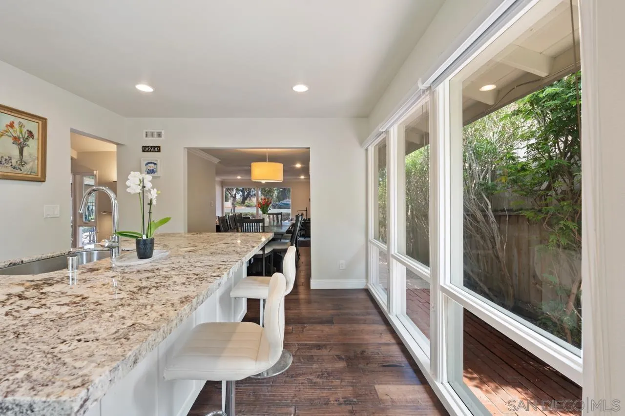 https://cdn.realtyfeed.com/cdn/127/250036996/4b650292936641f09a4a255fd0c7d231.webp