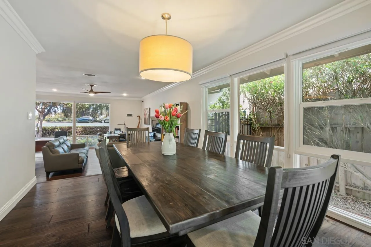 https://cdn.realtyfeed.com/cdn/127/250036996/5eea5d8a6f449a3ddaa026a2ed8a868e.webp
