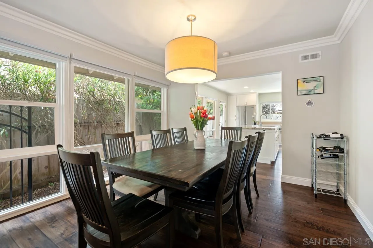 https://cdn.realtyfeed.com/cdn/127/250036996/68a43e365ecef0da237beb537c15f148.webp
