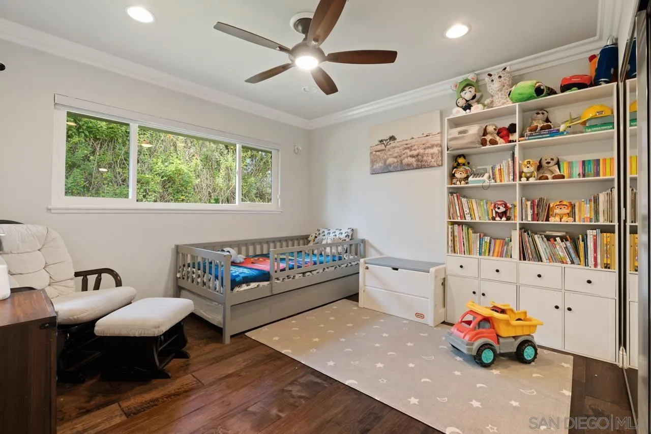 https://cdn.realtyfeed.com/cdn/127/250036996/6c6d2c2d865df4bbcb316f356185ca41.webp