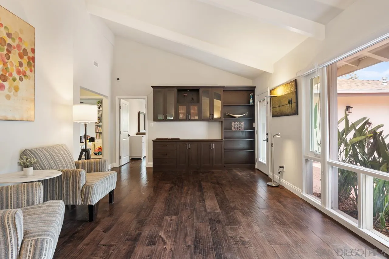 https://cdn.realtyfeed.com/cdn/127/250036996/7f402f5dc92862de80f5c66db2ed1a45.webp
