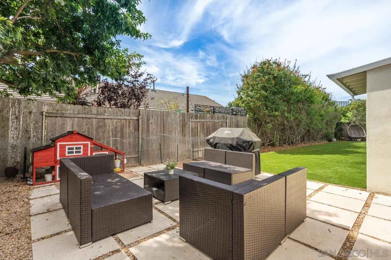 https://cdn.realtyfeed.com/cdn/127/250036996/c73c98616438ba490090bd5c8a4c153f.webp