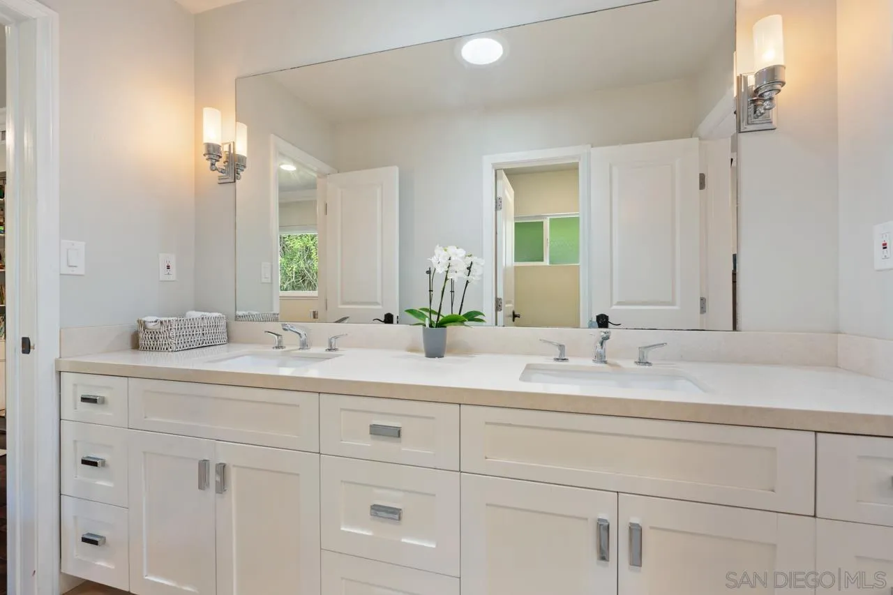 https://cdn.realtyfeed.com/cdn/127/250036996/d1c13355d33636e999314232491bed80.webp