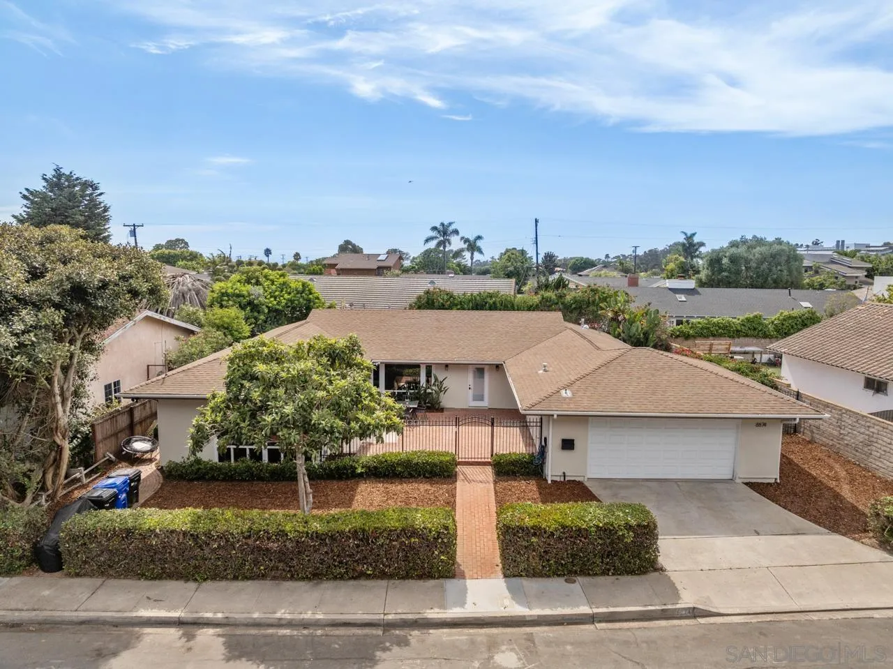 https://cdn.realtyfeed.com/cdn/127/250036996/eb51249adc8dd558f7dde0c6791fb7ff.webp