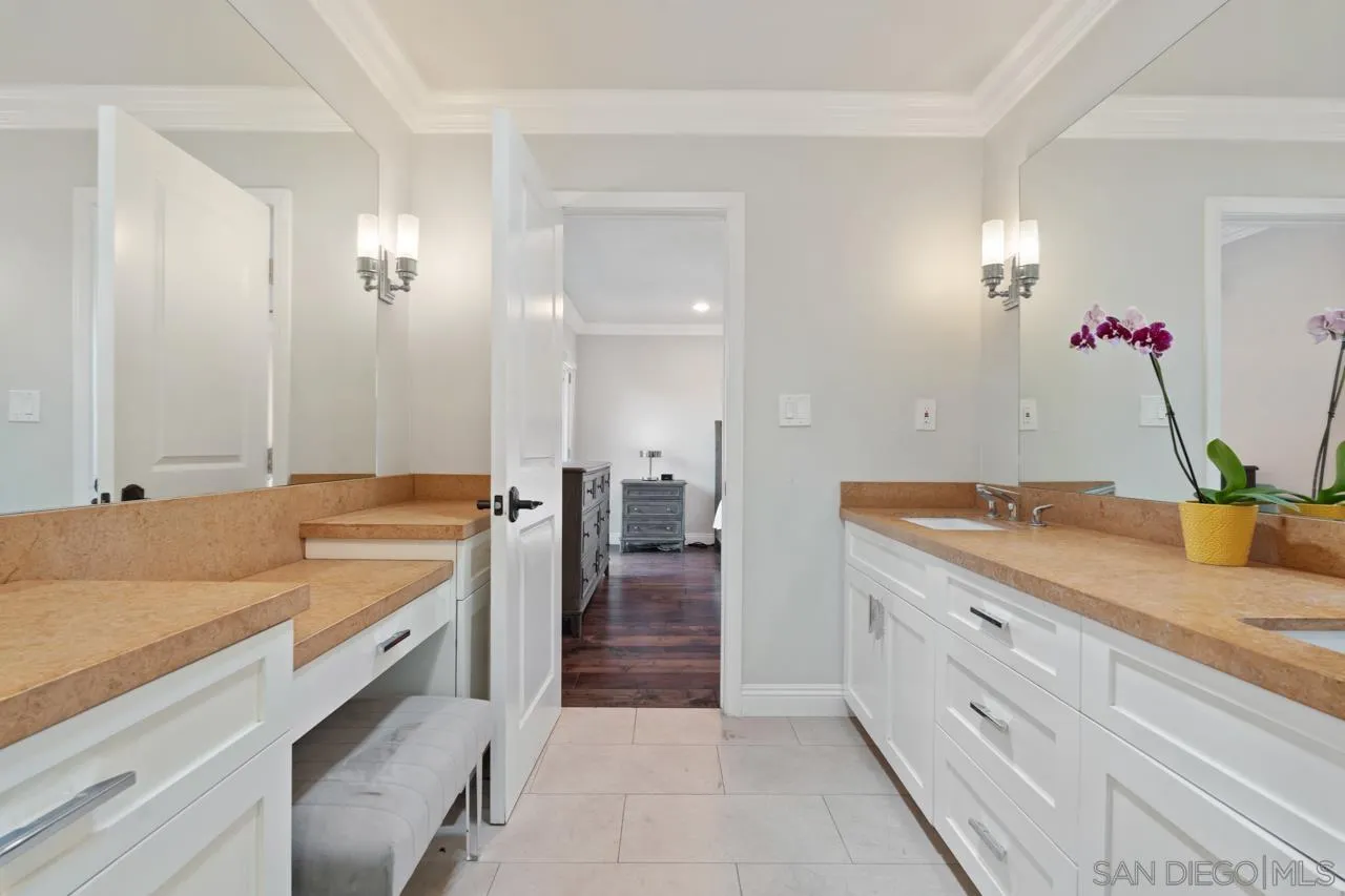 https://cdn.realtyfeed.com/cdn/127/250036996/f585c5f2e71f542a823cbb38cfe1a0cb.webp