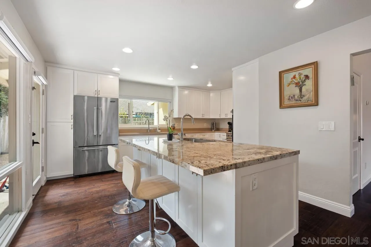 https://cdn.realtyfeed.com/cdn/127/250036996/f652914cea338f9ab33e1c2e60953448.webp