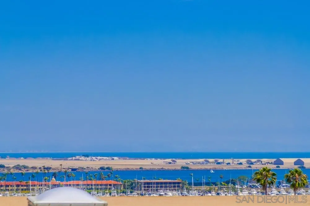 https://cdn.realtyfeed.com/cdn/127/250036998/23a480be49a1bfad5b630efd93f9577f.webp