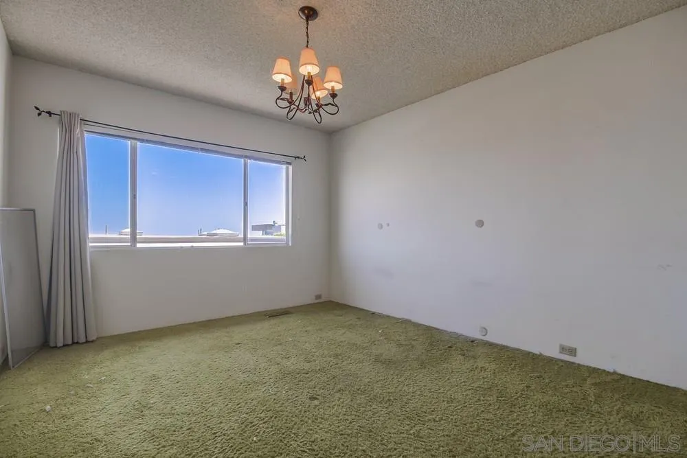 https://cdn.realtyfeed.com/cdn/127/250036998/41fffc9b890a63aa05035cb115cb39cf.webp