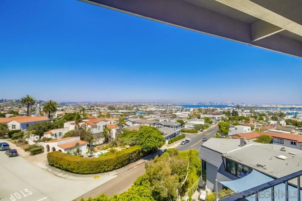 https://cdn.realtyfeed.com/cdn/127/250036998/4425321b415c28b08f54a5c48f002cad.webp