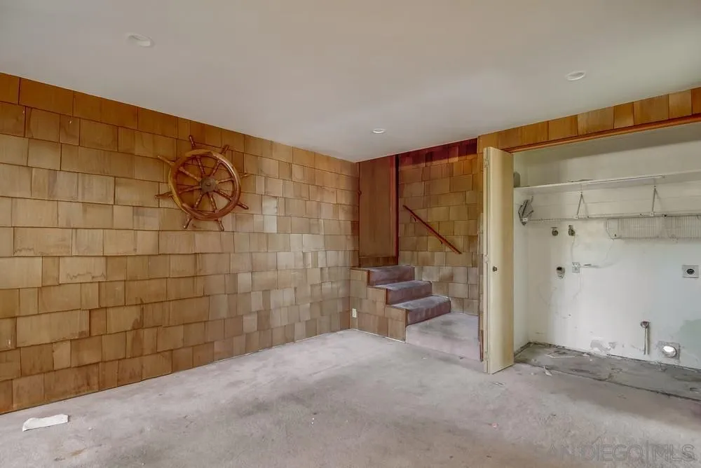 https://cdn.realtyfeed.com/cdn/127/250036998/a7618d923204b5f99ea9df4e1a818408.webp