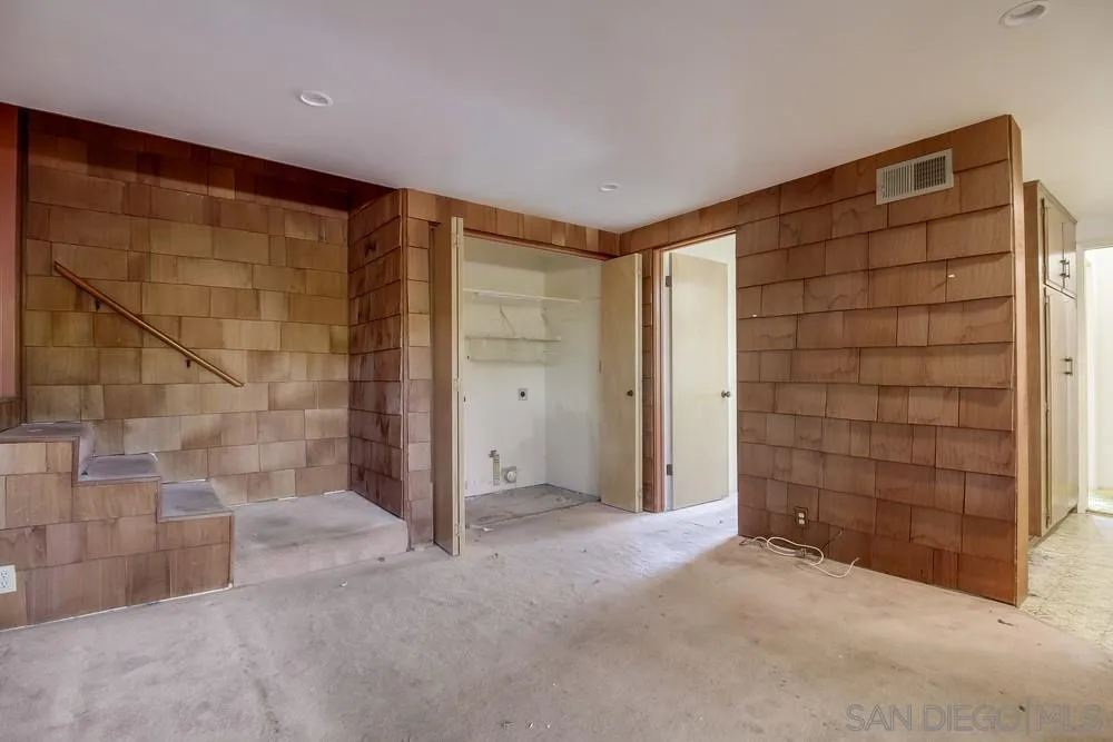 https://cdn.realtyfeed.com/cdn/127/250036998/b819be382c5eed7dbbd23f11dd075b09.webp