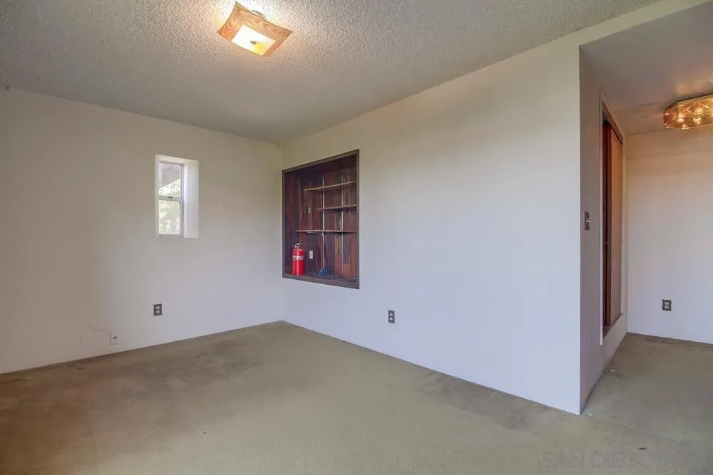https://cdn.realtyfeed.com/cdn/127/250036998/ddb23f160ee3391f799f6cebc043c5a0.webp