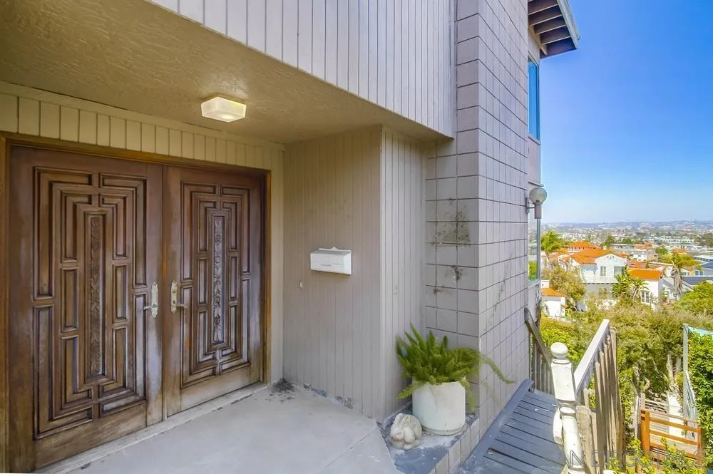 https://cdn.realtyfeed.com/cdn/127/250036998/f2a3c8e40a3b3fe1a7a8e437bfb952e1.webp