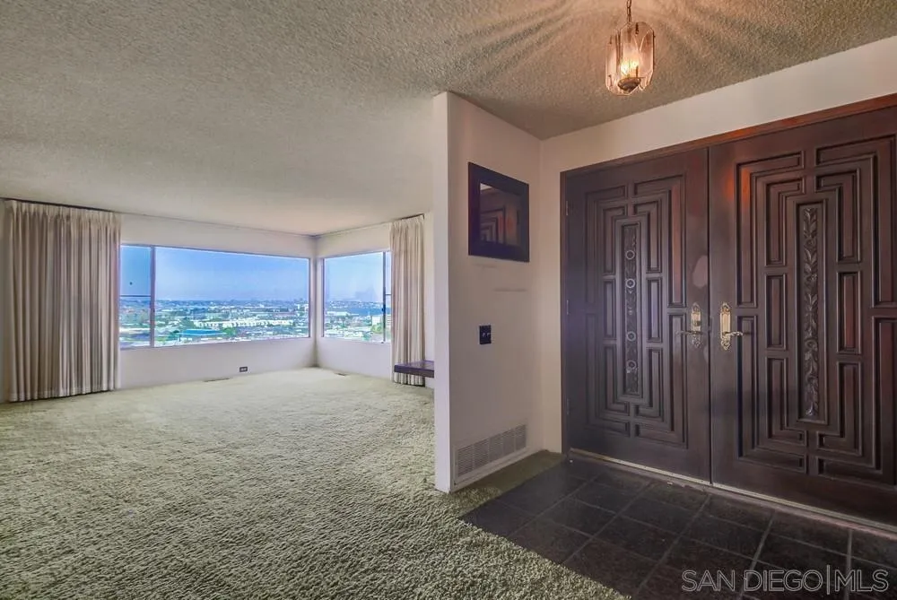 https://cdn.realtyfeed.com/cdn/127/250036998/fd086b36c6c0fc5d3633f8246eb0902d.webp