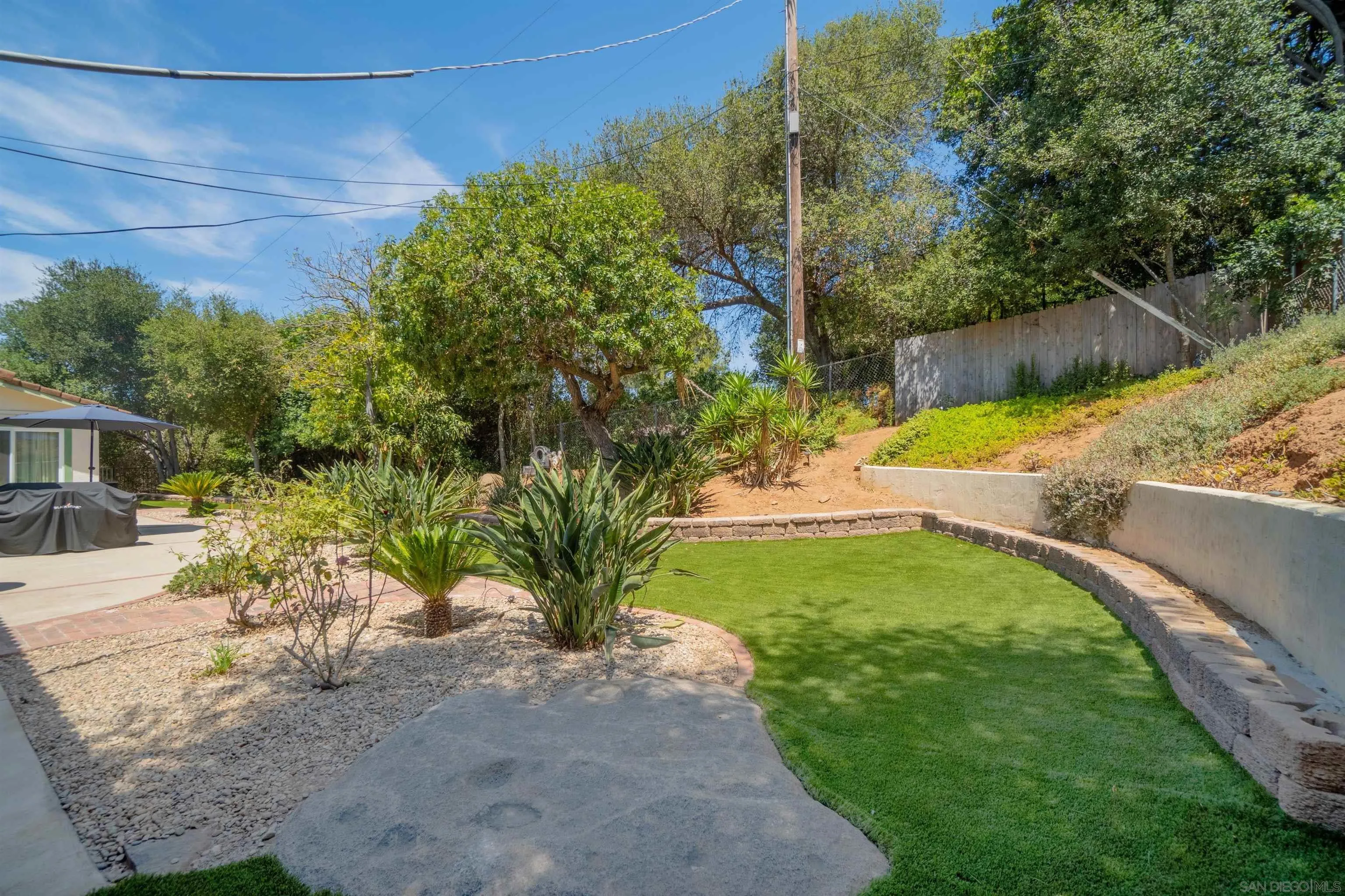 https://cdn.realtyfeed.com/cdn/127/250037000/34d76b456f63f537ba7378e8ea7bcceb.webp